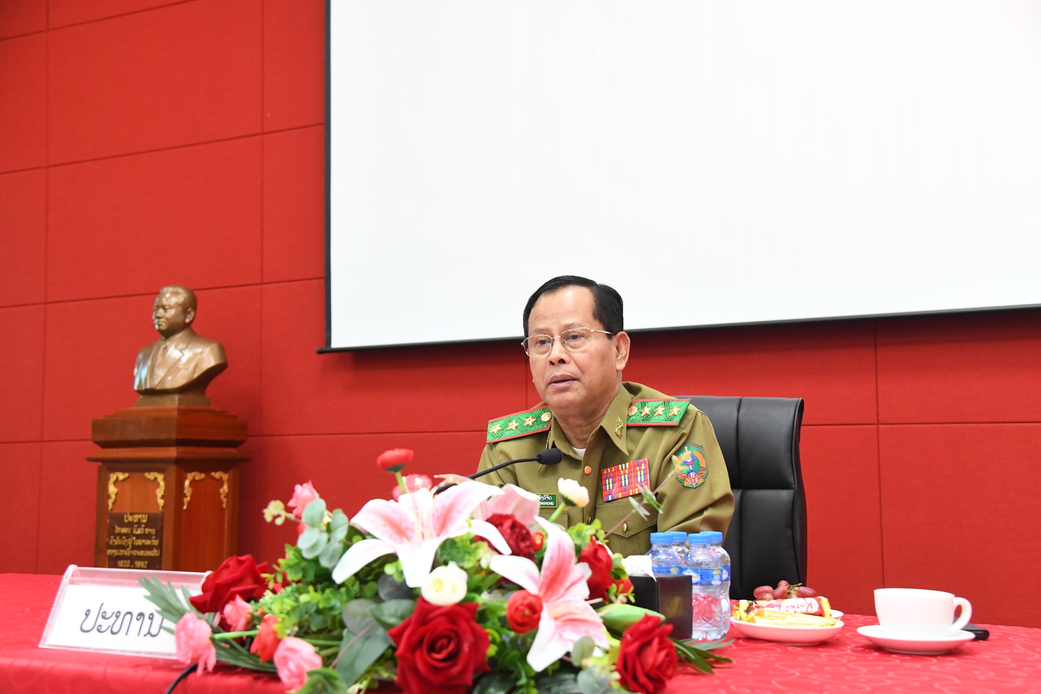 ຕໍາຫລວດກວດຄົນເຂົ້າ-ອອກເມືອງ ຫັນເປັນທັນສະໄໝ ສະຫງົບປອດໄພ, ຮັບໃຊ້ການທ່ອງທ່ຽວ - 399822458 841922734603653 8719148217973932110 n - ຕໍາຫລວດກວດຄົນເຂົ້າ-ອອກເມືອງ ຫັນເປັນທັນສະໄໝ ສະຫງົບປອດໄພ, ຮັບໃຊ້ການທ່ອງທ່ຽວ ຕໍາຫລວດກວດຄົນເຂົ້າ-ອອກເມືອງ ຫັນເປັນທັນສະໄໝ ສະຫງົບປອດໄພ, ຮັບໃຊ້ການທ່ອງທ່ຽວ - 399822458 841922734603653 8719148217973932110 n - ຕໍາຫລວດກວດຄົນເຂົ້າ-ອອກເມືອງ ຫັນເປັນທັນສະໄໝ ສະຫງົບປອດໄພ, ຮັບໃຊ້ການທ່ອງທ່ຽວ