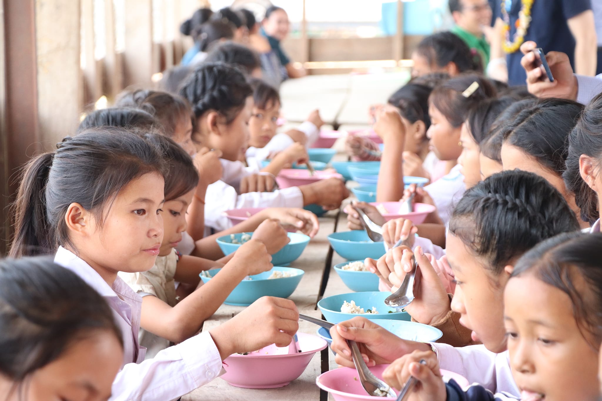 ມີໂຮງຮຽນ 248 ແຫ່ງ ຢູ່ແຂວງຄຳມ່ວນ ແລະ ສະຫວັນນະເຂດ ໄດ້ເຂົ້າໂຄງການອາຫານທ່ຽງໃນໂຮງຮຽນ - 898 - ມີໂຮງຮຽນ 248 ແຫ່ງ ຢູ່ແຂວງຄຳມ່ວນ ແລະ ສະຫວັນນະເຂດ ໄດ້ເຂົ້າໂຄງການອາຫານທ່ຽງໃນໂຮງຮຽນ ມີໂຮງຮຽນ 248 ແຫ່ງ ຢູ່ແຂວງຄຳມ່ວນ ແລະ ສະຫວັນນະເຂດ ໄດ້ເຂົ້າໂຄງການອາຫານທ່ຽງໃນໂຮງຮຽນ - 898 - ມີໂຮງຮຽນ 248 ແຫ່ງ ຢູ່ແຂວງຄຳມ່ວນ ແລະ ສະຫວັນນະເຂດ ໄດ້ເຂົ້າໂຄງການອາຫານທ່ຽງໃນໂຮງຮຽນ