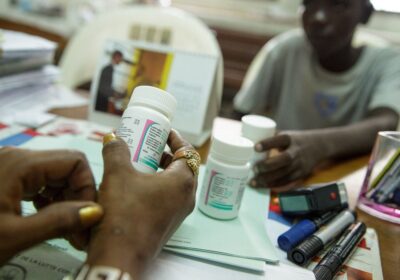 WHO ເຕືອນ ຢາຕ້ານໄວຣັສ HIV ໃນ 8 ປະເທດໃກ້ໝົດ ເພາະ USAID ຢຸດການຊ່ວຍເຫລືອ